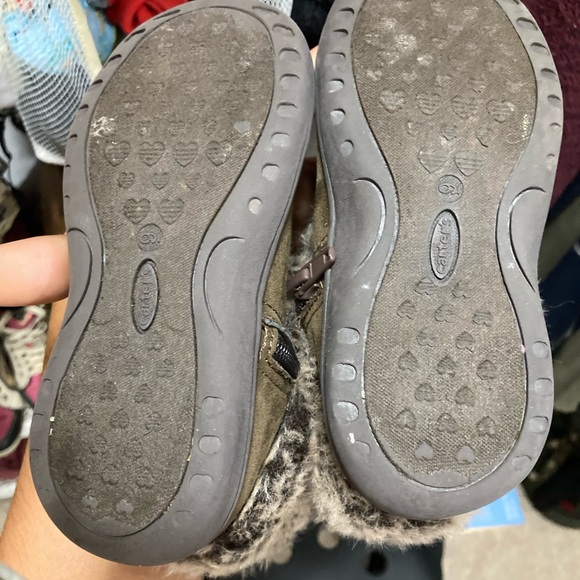 Carter’s toddler size 9 fur boots - Picture 5 of 5